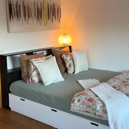 Cozy With A Cinema, Bathtub And Free Parking *